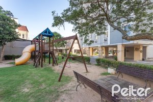 Apartamento à venda com 75m², 3 dormitórios, 1 suíte, 2 vagas, no bairro Tristeza em PORTO ALEGRE