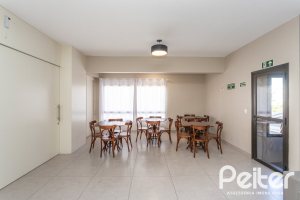 Apartamento à venda com 75m², 3 dormitórios, 1 suíte, 2 vagas, no bairro Tristeza em PORTO ALEGRE