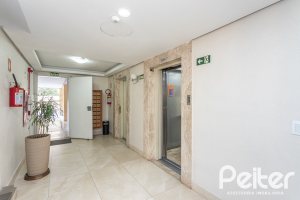 Apartamento à venda com 75m², 3 dormitórios, 1 suíte, 2 vagas, no bairro Tristeza em PORTO ALEGRE