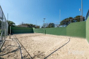 Casa em Condomínio à venda com 299m², 3 dormitórios, 1 suíte, 4 vagas, no bairro Cavalhada em PORTO ALEGRE