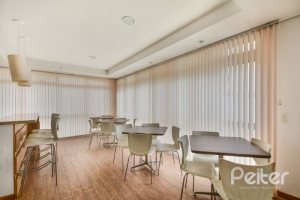 Apartamento à venda com 90m², 3 dormitórios, 1 suíte, 2 vagas, no bairro Tristeza em PORTO ALEGRE