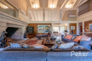 Casa em Condomínio à venda com 817m², 5 dormitórios, 5 suítes, 8 vagas, no bairro Terra Ville em PORTO ALEGRE