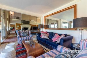 Casa em Condomínio à venda com 817m², 5 dormitórios, 5 suítes, 8 vagas, no bairro Terra Ville em PORTO ALEGRE