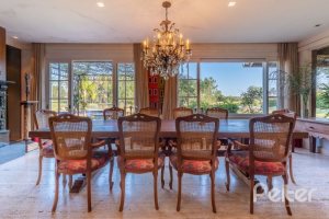 Casa em Condomínio à venda com 817m², 5 dormitórios, 5 suítes, 8 vagas, no bairro Terra Ville em PORTO ALEGRE