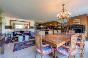 Casa em Condomínio à venda com 817m², 5 dormitórios, 5 suítes, 8 vagas, no bairro Terra Ville em PORTO ALEGRE