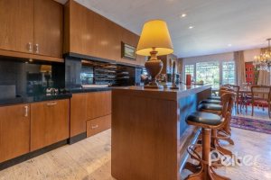 Casa em Condomínio à venda com 817m², 5 dormitórios, 5 suítes, 8 vagas, no bairro Terra Ville em PORTO ALEGRE