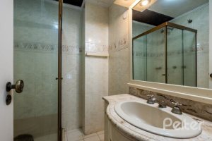 Casa em Condomínio à venda com 251m², 3 dormitórios, 1 suíte, 2 vagas, no bairro Ipanema em Porto Alegre