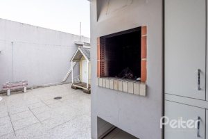 Casa em Condomínio à venda com 251m², 3 dormitórios, 1 suíte, 2 vagas, no bairro Ipanema em Porto Alegre