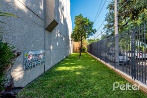 Casa em Condomínio à venda com 251m², 3 dormitórios, 1 suíte, 2 vagas, no bairro Ipanema em Porto Alegre