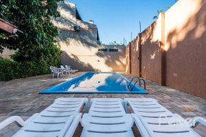 Casa em Condomínio à venda com 251m², 3 dormitórios, 1 suíte, 2 vagas, no bairro Ipanema em Porto Alegre