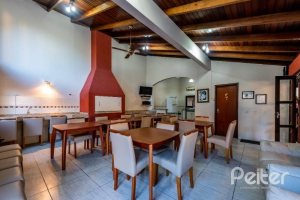 Casa em Condomínio à venda com 251m², 3 dormitórios, 1 suíte, 2 vagas, no bairro Ipanema em Porto Alegre