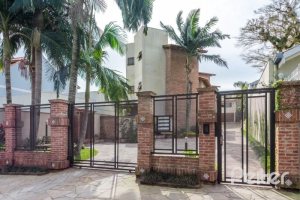 Casa em Condomínio à venda com 166m², 3 dormitórios, 1 suíte, 1 vaga, no bairro Jardim Isabel em Porto Alegre