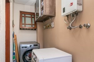 Casa em Condomínio à venda com 166m², 3 dormitórios, 1 suíte, 1 vaga, no bairro Jardim Isabel em Porto Alegre