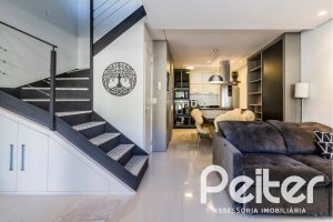 Casa em Condomínio à venda com 81m², 1 dormitório, 1 suíte, 2 vagas, no bairro Tristeza em Porto Alegre