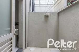 Casa em Condomínio à venda com 81m², 1 dormitório, 1 suíte, 2 vagas, no bairro Tristeza em Porto Alegre