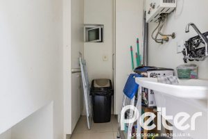 Casa em Condomínio à venda com 81m², 1 dormitório, 1 suíte, 2 vagas, no bairro Tristeza em Porto Alegre