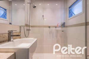 Casa em Condomínio à venda com 81m², 1 dormitório, 1 suíte, 2 vagas, no bairro Tristeza em Porto Alegre