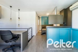 Casa em Condomínio à venda com 81m², 1 dormitório, 1 suíte, 2 vagas, no bairro Tristeza em Porto Alegre