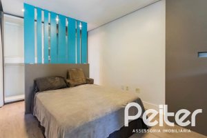 Casa em Condomínio à venda com 81m², 1 dormitório, 1 suíte, 2 vagas, no bairro Tristeza em Porto Alegre