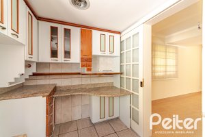 Casa em Condomínio à venda com 206m², 3 dormitórios, 1 suíte, 2 vagas, no bairro Tristeza em Porto Alegre