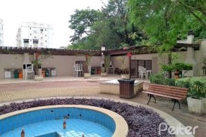 Apartamento à venda com 65m², 2 dormitórios, 1 suíte, 1 vaga, no bairro Cristal em PORTO ALEGRE