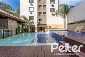 Cobertura à venda com 145m², 3 dormitórios, 1 suíte, 2 vagas, no bairro Tristeza em PORTO ALEGRE