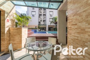 Cobertura à venda com 145m², 3 dormitórios, 1 suíte, 2 vagas, no bairro Tristeza em PORTO ALEGRE