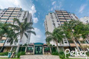 Cobertura à venda com 145m², 3 dormitórios, 1 suíte, 2 vagas, no bairro Tristeza em PORTO ALEGRE