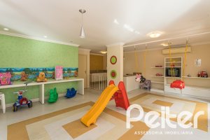 Cobertura à venda com 145m², 3 dormitórios, 1 suíte, 2 vagas, no bairro Tristeza em PORTO ALEGRE