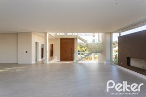 Casa em Condomínio à venda com 400m², 3 dormitórios, 3 suítes, 4 vagas, no bairro Alphaville em PORTO ALEGRE