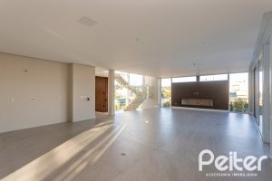 Casa em Condomínio à venda com 400m², 3 dormitórios, 3 suítes, 4 vagas, no bairro Alphaville em PORTO ALEGRE