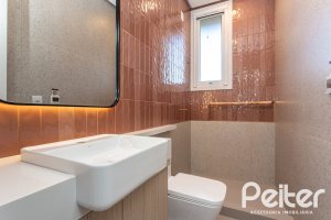 Casa em Condomínio à venda com 400m², 3 dormitórios, 3 suítes, 4 vagas, no bairro Alphaville em PORTO ALEGRE