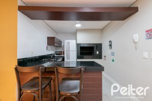 Apartamento à venda com 73m², 3 dormitórios, 1 suíte, 2 vagas, no bairro Tristeza em PORTO ALEGRE