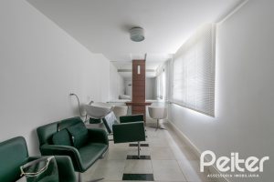 Apartamento à venda com 73m², 3 dormitórios, 1 suíte, 2 vagas, no bairro Tristeza em PORTO ALEGRE