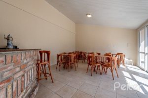 Casa em Condomínio à venda com 162m², 3 dormitórios, 1 suíte, 2 vagas, no bairro Vila Assunção em PORTO ALEGRE