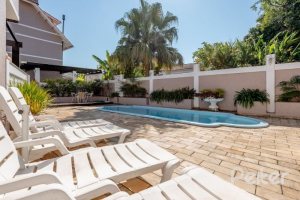 Casa em Condomínio à venda com 162m², 3 dormitórios, 1 suíte, 2 vagas, no bairro Vila Assunção em PORTO ALEGRE