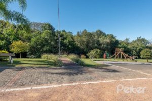 Casa em Condomínio à venda com 242m², 3 dormitórios, 3 suítes, 4 vagas, no bairro Mountain Ville em PORTO ALEGRE