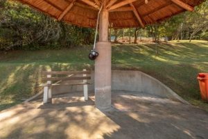 Casa em Condomínio à venda com 242m², 3 dormitórios, 3 suítes, 4 vagas, no bairro Mountain Ville em PORTO ALEGRE