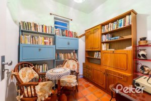 Casa à venda com 377m², 4 dormitórios, 3 suítes, 4 vagas, no bairro Vila Assunção em Porto Alegre