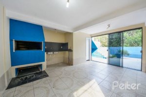 Casa à venda com 120m², 3 dormitórios, 2 vagas, no bairro Ipanema em Porto Alegre