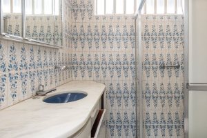 Casa à venda com 110m², 2 dormitórios, 2 vagas, no bairro Tristeza em Porto Alegre