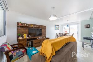 Casa em Condomínio à venda com 126m², 3 dormitórios, 1 suíte, 2 vagas, no bairro Tristeza em Porto Alegre