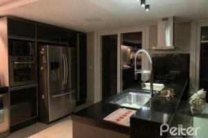 Casa em Condomínio à venda com 480m², 4 dormitórios, 4 suítes, 4 vagas, no bairro Terra Ville em PORTO ALEGRE