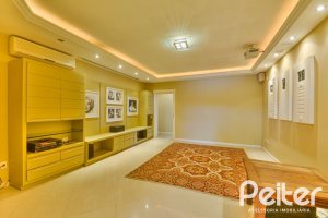 Casa em Condomínio à venda com 358m², 3 dormitórios, 3 suítes, 4 vagas, no bairro Terra Ville em PORTO ALEGRE