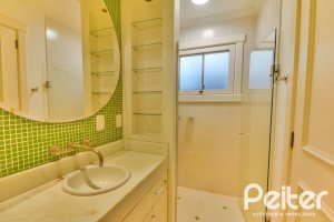 Casa em Condomínio à venda com 358m², 3 dormitórios, 3 suítes, 4 vagas, no bairro Terra Ville em PORTO ALEGRE