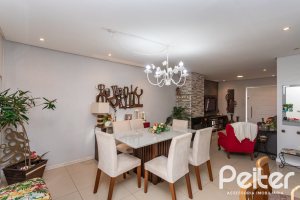 Casa em Condomínio à venda com 132m², 3 dormitórios, 1 suíte, 2 vagas, no bairro Vila Nova em PORTO ALEGRE