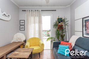Casa em Condomínio à venda com 132m², 3 dormitórios, 1 suíte, 2 vagas, no bairro Vila Nova em PORTO ALEGRE