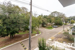 Casa em Condomínio à venda com 132m², 3 dormitórios, 1 suíte, 2 vagas, no bairro Vila Nova em PORTO ALEGRE