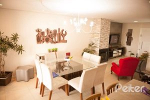 Casa em Condomínio à venda com 132m², 3 dormitórios, 1 suíte, 2 vagas, no bairro Vila Nova em PORTO ALEGRE