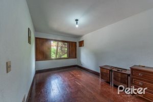 Casa em Condomínio à venda com 654m², 5 dormitórios, 5 suítes, 4 vagas, no bairro Cavalhada em PORTO ALEGRE